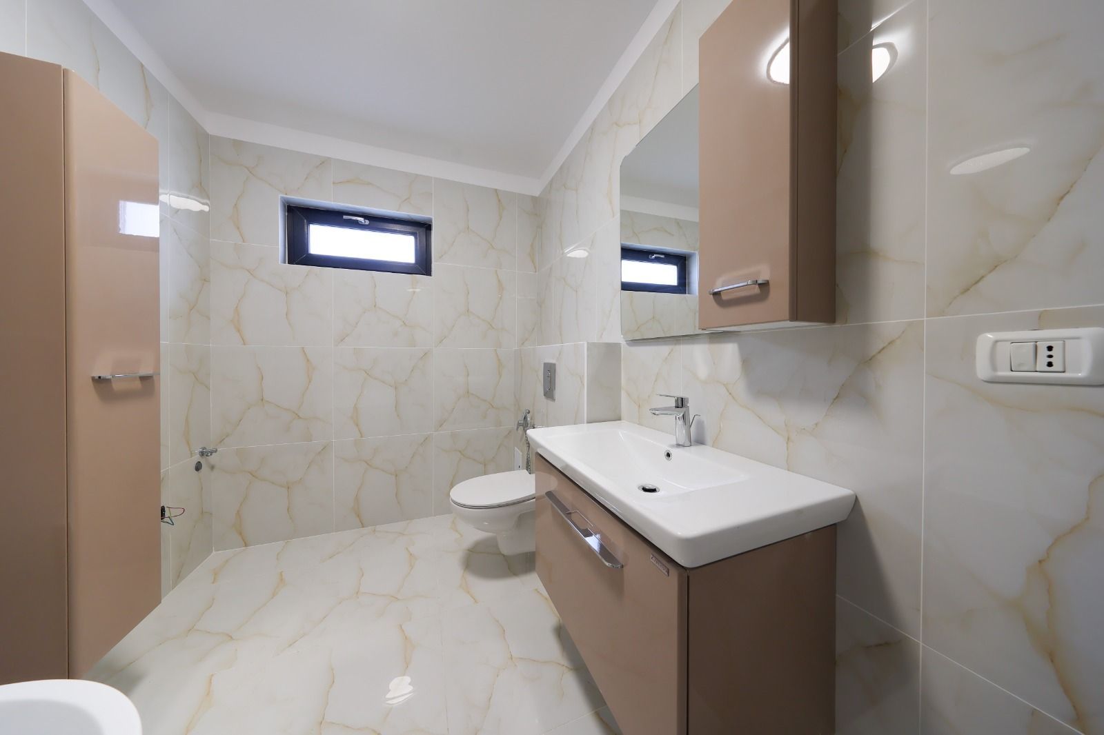 Casă modernă pe parter Bod | Teren 505 mp - Poză 28