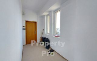 Garsoniera cu terasa de 64mp, Ideal Office, Str Traian colt cu Bd Unirii - Poză 6
