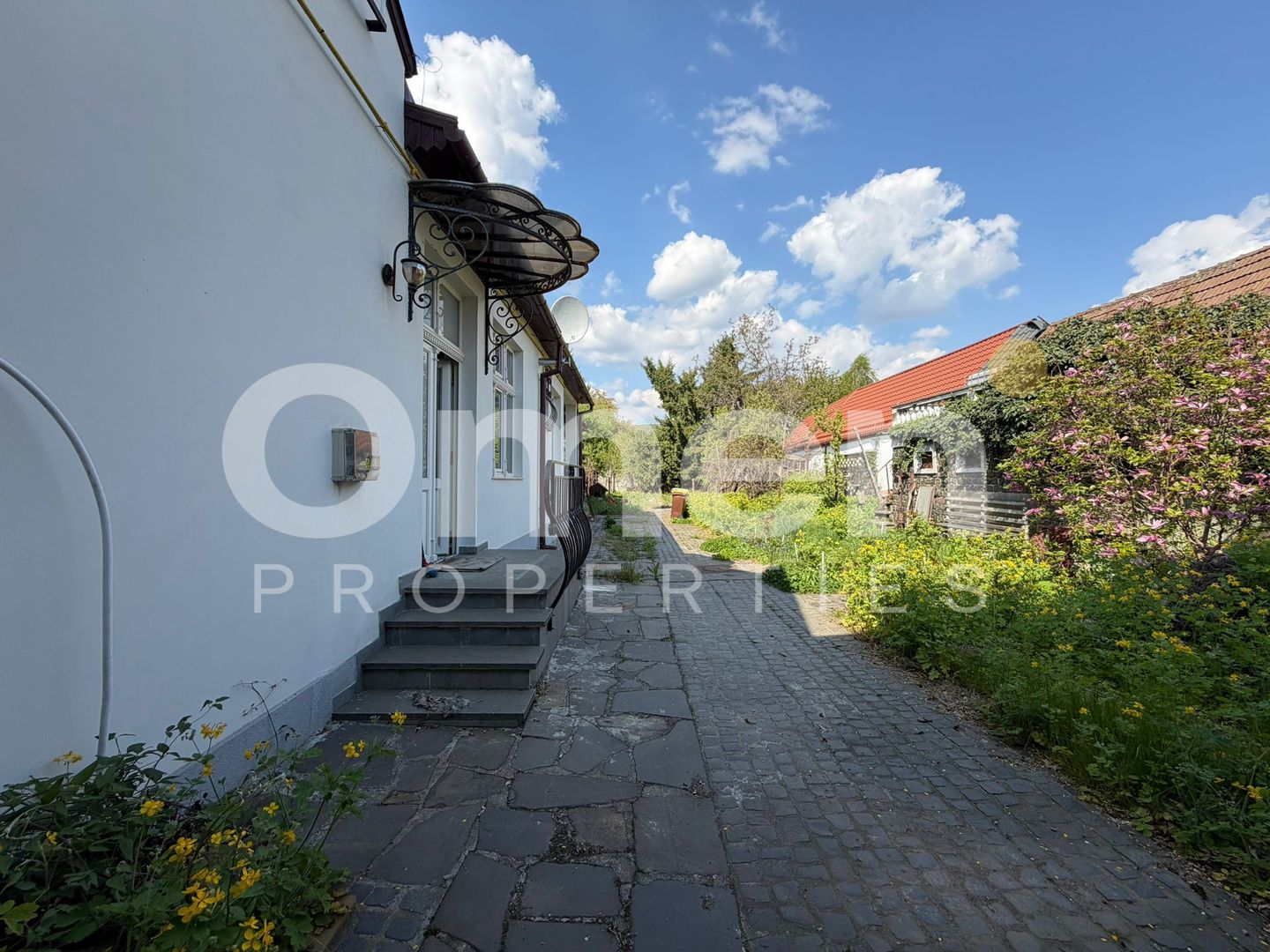 Casa renovata cu curte pentru inchiriere, zona Centrul Vechi - Poză 14