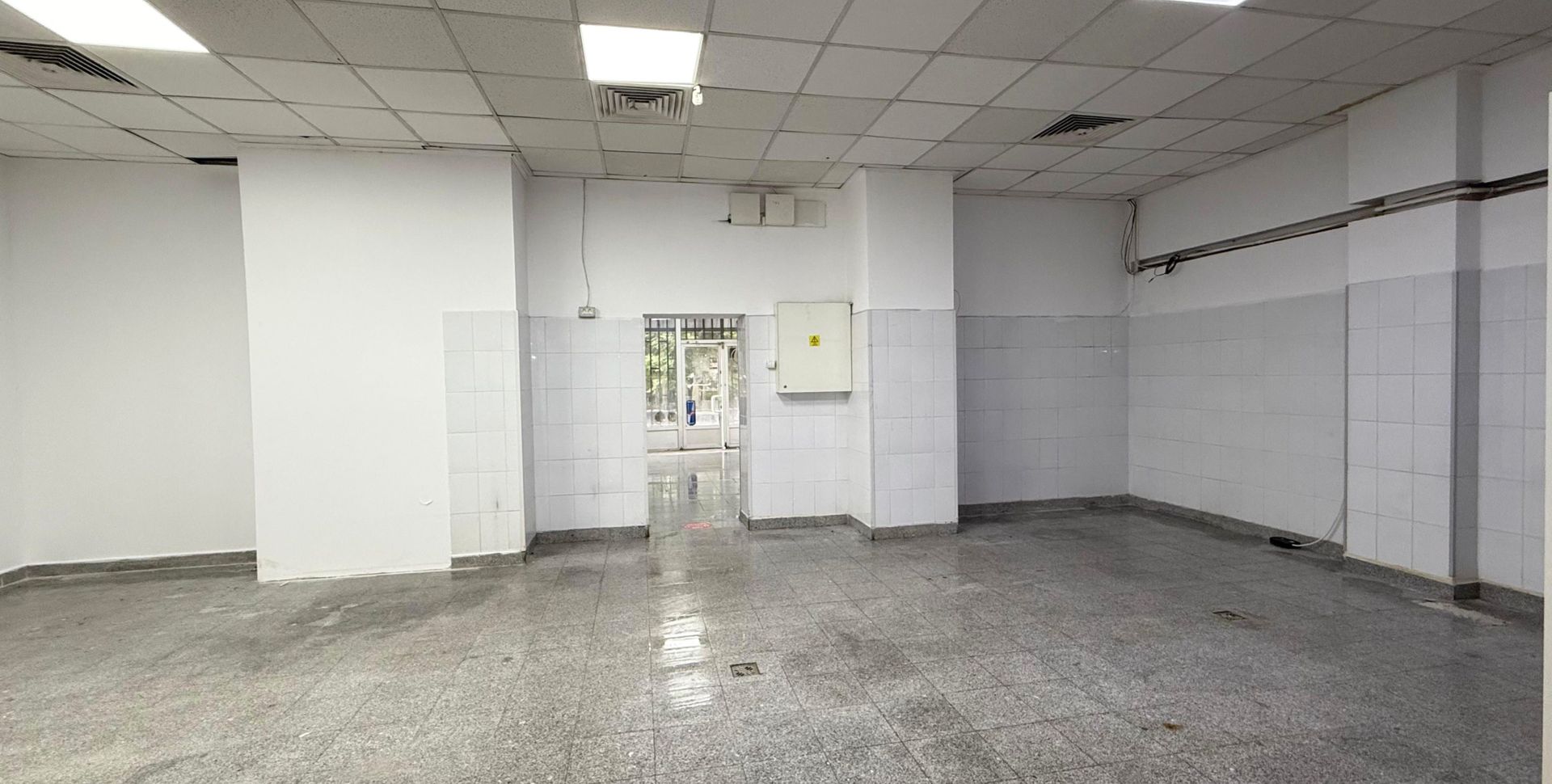 Spațiu comercial de închiriat 146 mp utili vitrină stradală zona Tineretului - Poză 10