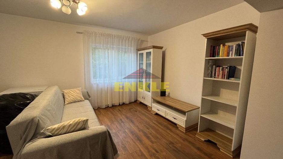 Închiriez apartament 2 camere – Zona Centrală - Poză 1