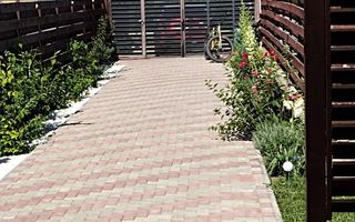 Vand casa 3 dormitoare, living, bucătărie. Intrare Popricani case noi. - Poză 1