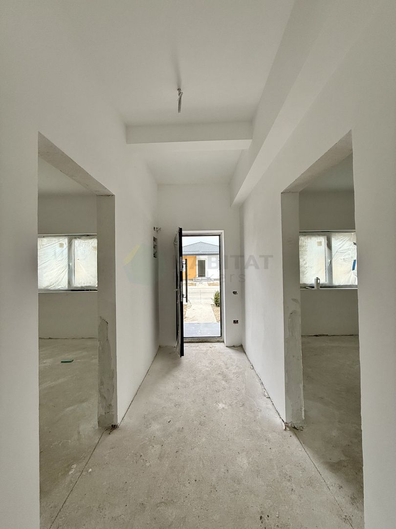 Casa 4 camere pe parter-Tunari | Teren 400 mp - Poză 14