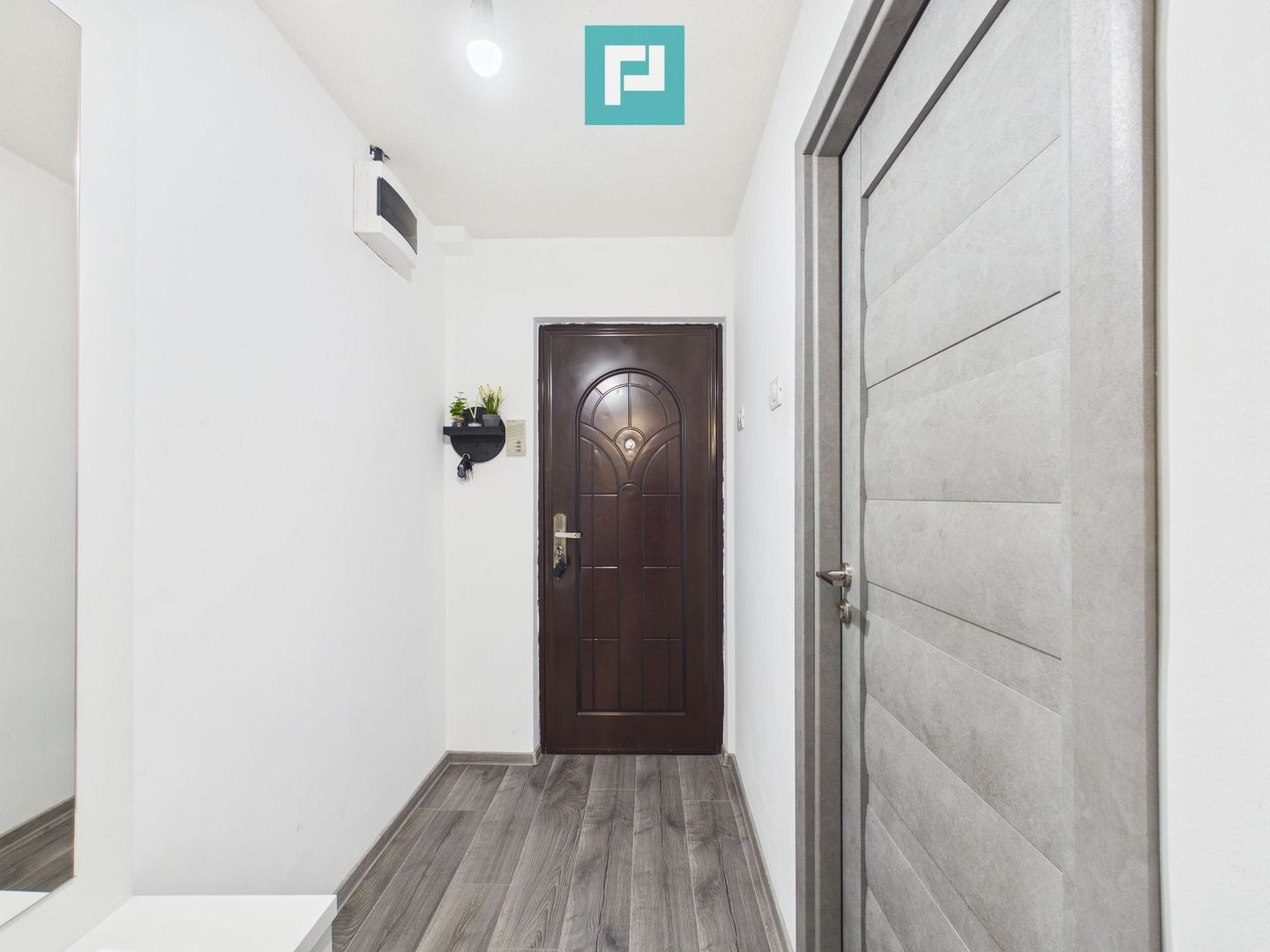 Apartament modern, la cheie în Micălaca - Poză 6