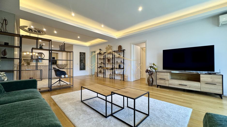 Apartament cu 4 camere *200mp* + 1 Parcare // Herastrau - Lake View - Poză 1