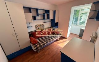 Apartament 3 camere + mansardă autorizată de vânzare – Zona Școala Nr. 7 - Poză 4