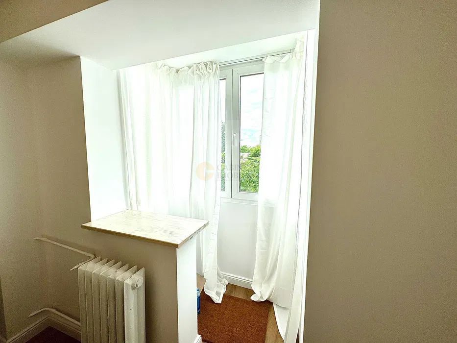 Apartament decomandat 2 camere |  Piata Victoriei - Poză 6