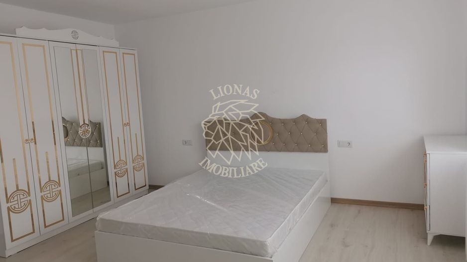 Casa de inchiriat 4 camere 180 mp-curte-Zona Hotel Diana - Poză 2