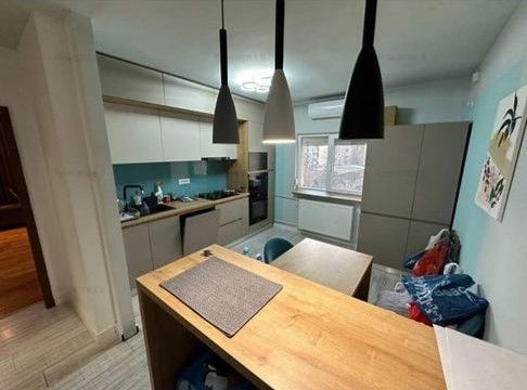 Închiriez apartament 3 camere, Vitan Mall, mobilat - Poză 6