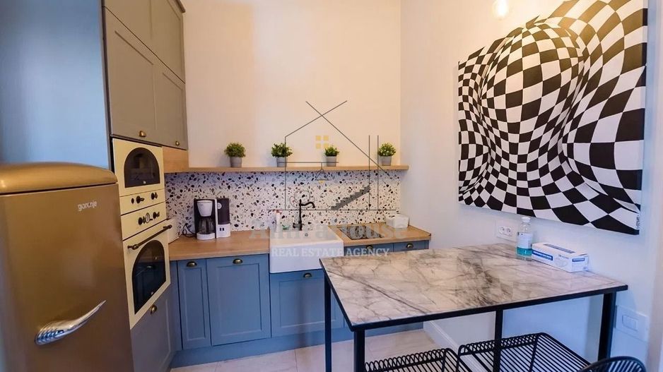 Doua apartamente de 49 mp si 46 mp, finisate, cladire istorica, str R Ferdinand - Poză 13