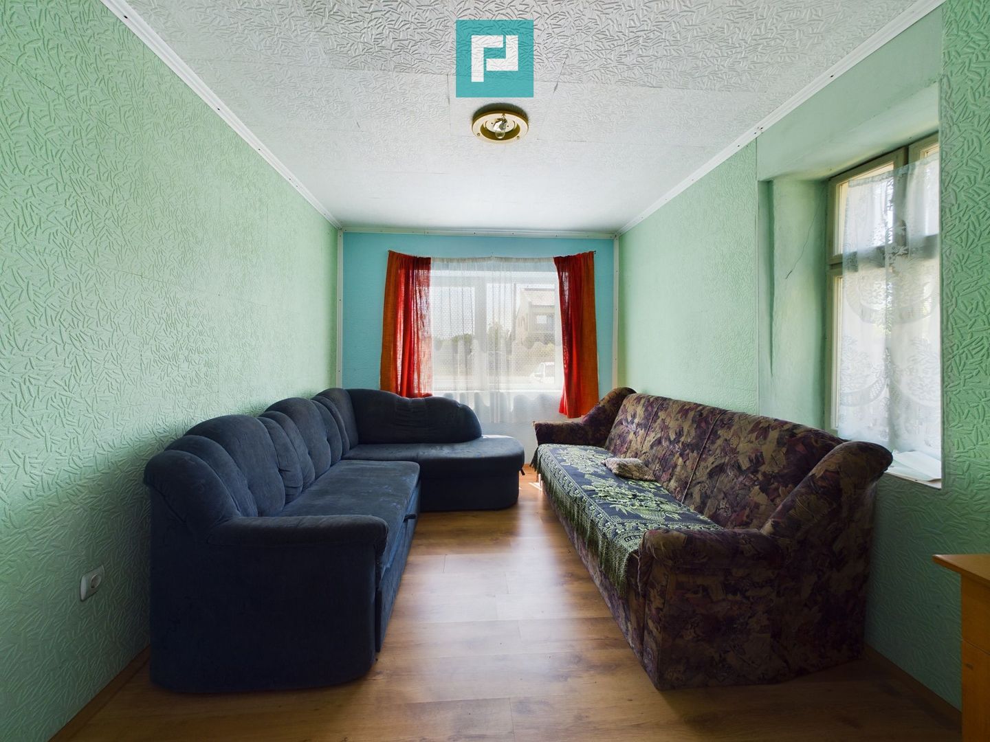 Casă cu 4 camere în Cruceni - Poză 3