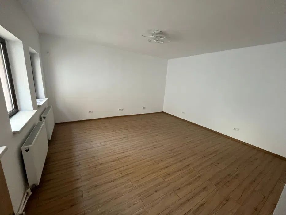 Tineretului | 5 camere | Vila | Spatiul Birouri Firme | Curte | Tineretului - Poză 2