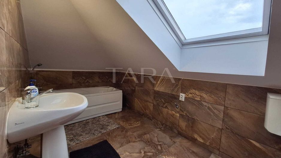 Apartament cu 4 camere tip mansardă,  Floresti. - Poză 7