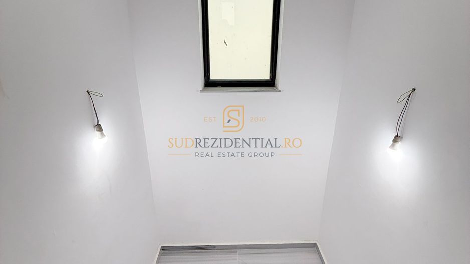 Vila individuala cu 5 camere / 3 bai / dressing / teren 343 mp - Poză 7