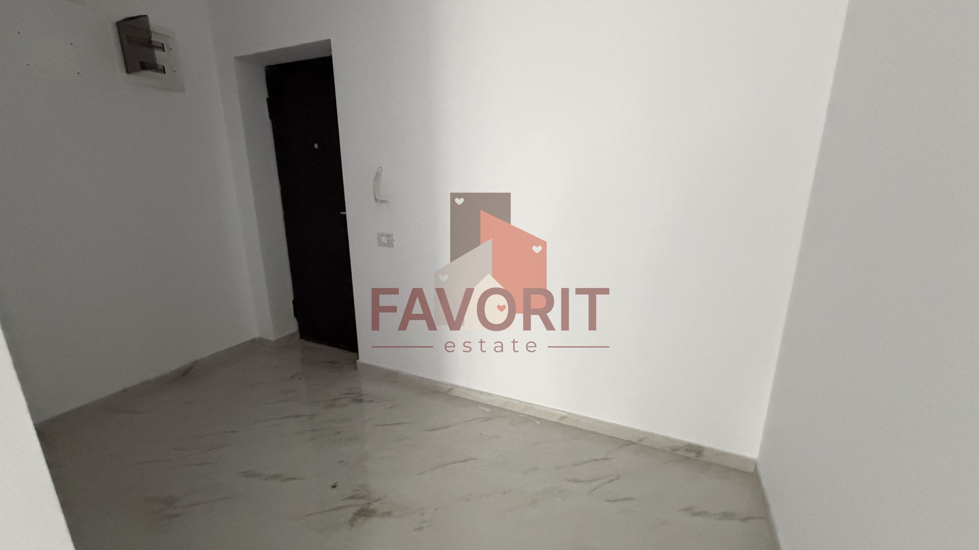 Apartament 2 camere | Decomandat | La asfalt | Curte + 2 locuri de parcare - Poză 2