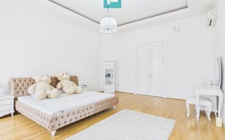 Apartament deosebit în clădire istorică central - Poză 23