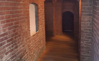 O Locație cu Istorie și Eleganță – În Centru, Pentru Afaceri Distincte - Poză 13