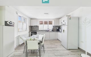 Casă în Sânnicolau Mic - Poză 2