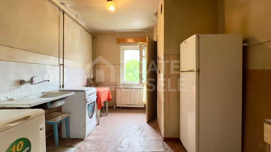 Apartament cu 2 camere pe Strada Plopilor - Poză 3
