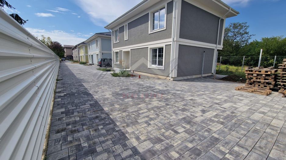 Casă de vânzare Otopeni- P+1 sau P+1+M, 2 locuri parcare, acces facil către DN1 - Poză 1