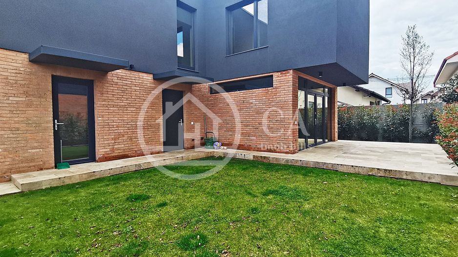 Casă de vânzare stil mediteranean cu 5 camere in Tineretului, Oradea - Poză 1