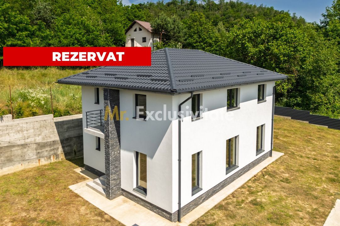 Casă cu un view spectaculos ,langa padure-Argeșelu. - Poză 18