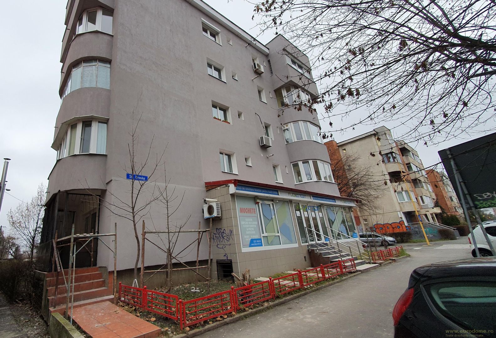 Zizinului apartament pretabil birouri sau locuit comision 0 - Poză 8