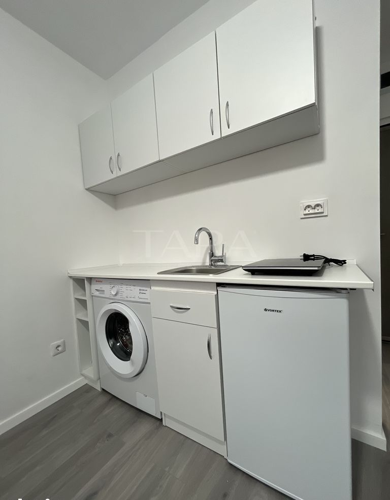 Garsonieră modern renovată în Mănăștur - Poză 1