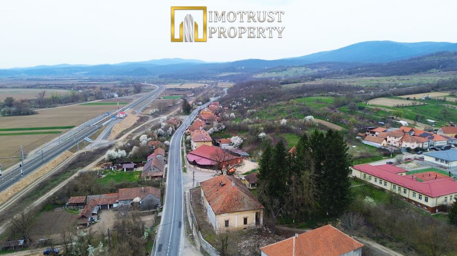 Castel istoric de vânzare în Conop | proprietatea lui Cicio Pop - Poză 3