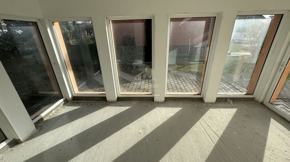 VILA 5 CAMERE,TEREN 560 MP, CAMPULUNG, ARGES - Poză 29