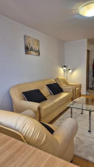 Apartament 2 camere metrou Favorit , luminos, mobilat, parcare inclusa - Poză 2