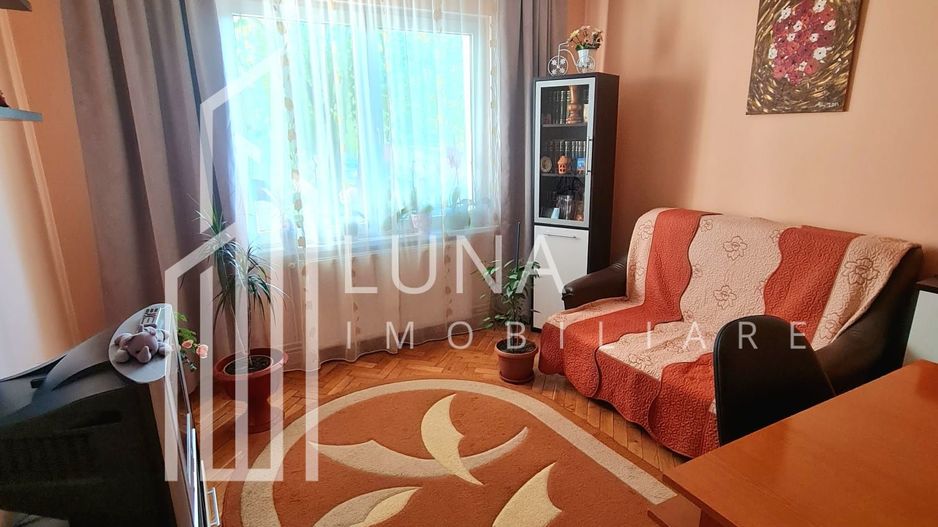 Apartament decomandat cu 3 camere de vânzare | Tudor - Poză 3