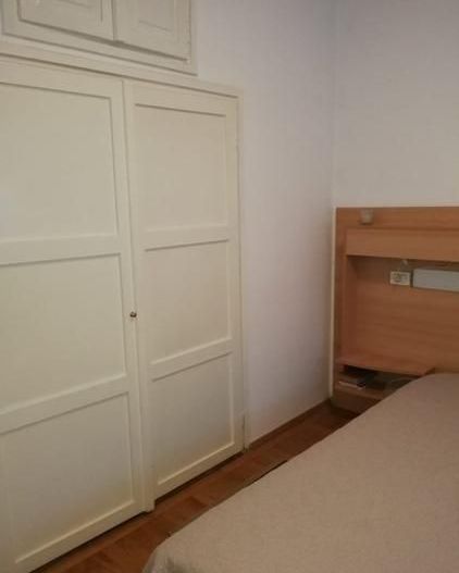 Apartament cochet 2 camere, Parc Cismigiu, etaj 2, centrală proprie, bloc solid - Poză 2