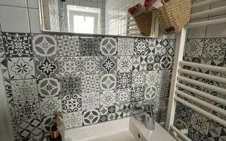 Garsonieră de vânzare – Centrul Istoric Brașov | Ideal investiție - Poză 3