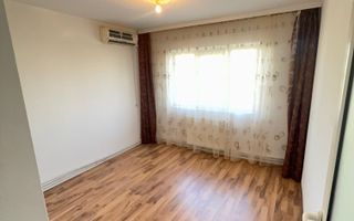 Vanzare apartament 3 camere, Micro 16, 57 mp, 60.000 EURO - Poză 3