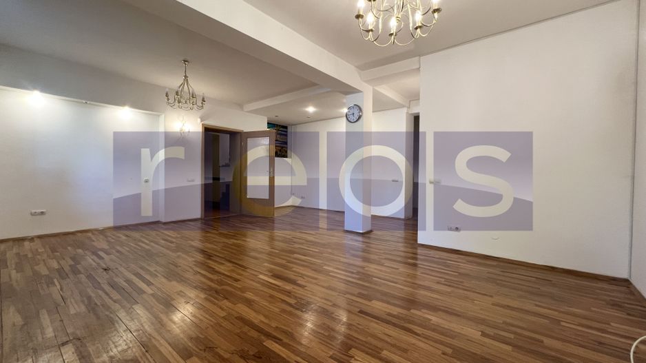 VANZARE | 5 CAMERE | BIROU SAU REZIDENTA | EMIL PANGRATI | DEMISOL RENOVAT - Poză 1