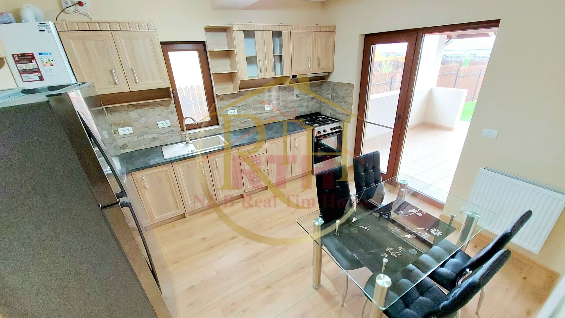 Oferim spre inchiriere casa-duplex cu 4 camere,3 bai,Dumbravita,aproape de Lidl - Poză 7