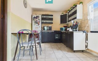 Casă  cu 6 camere in Urseni - Poză 10