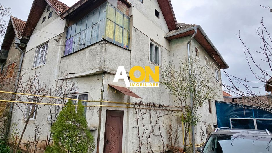 Casa 6 camere, 389 mp teren, P+1, in zona Garii - Poză 1