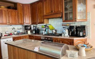 BRASADAS vinde casa cu gradina in zona CENTRALA. - Poză 7