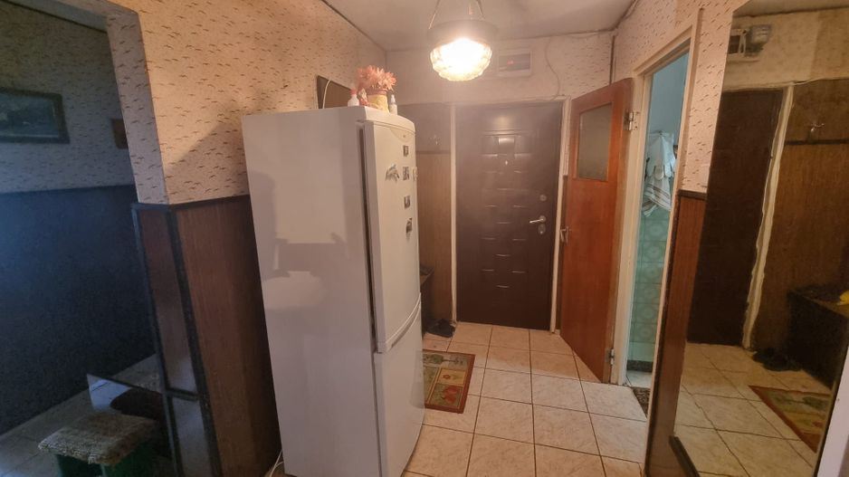De vanzare Apartament 4 camere Bd. Ctin Brancoveanu, sector 4 - Poză 8