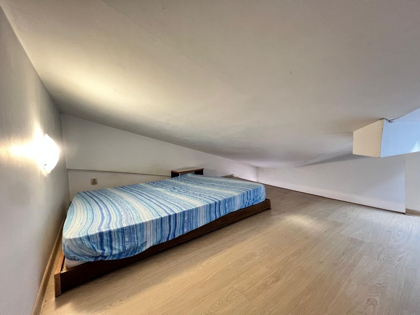 Apartament cu 2 Camere dispus pe 2 nivele | 41 mp | Central | Piața Abator - Poză 7