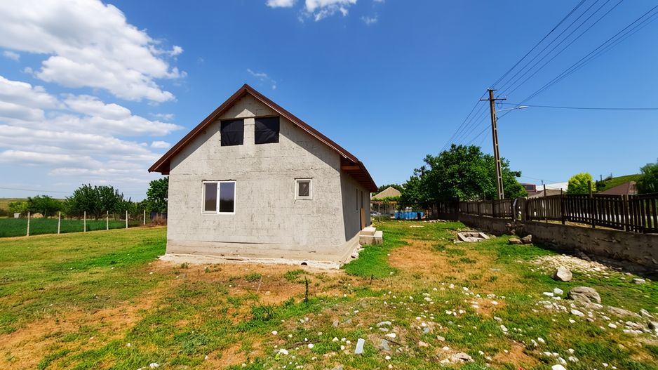 Nazarcea | Casa cu teren de 1000 mp si toate utilitatile la poarta - Poză 2