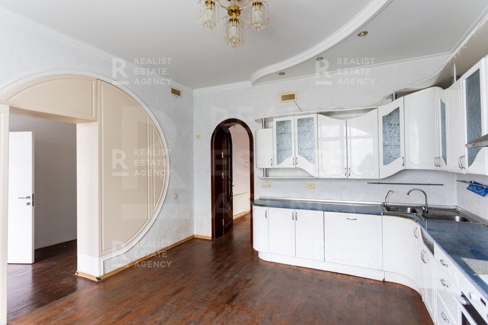 Chirie, oficiu, 4 nivele, 11 odăi, str. Mazililor, Botanica - Poză 8