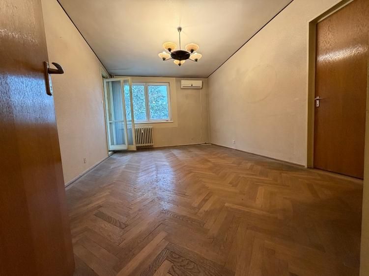 Vanzare 3 camere, 2 bai, etaj 2/4, Titan- Minis - Poză 1