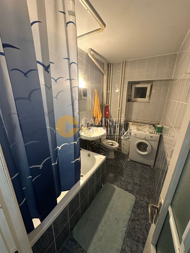 GARĂ - ARCU - 3 CAMERE DECOMANDAT - ETAJ INTERMEDIAR - Poză 7