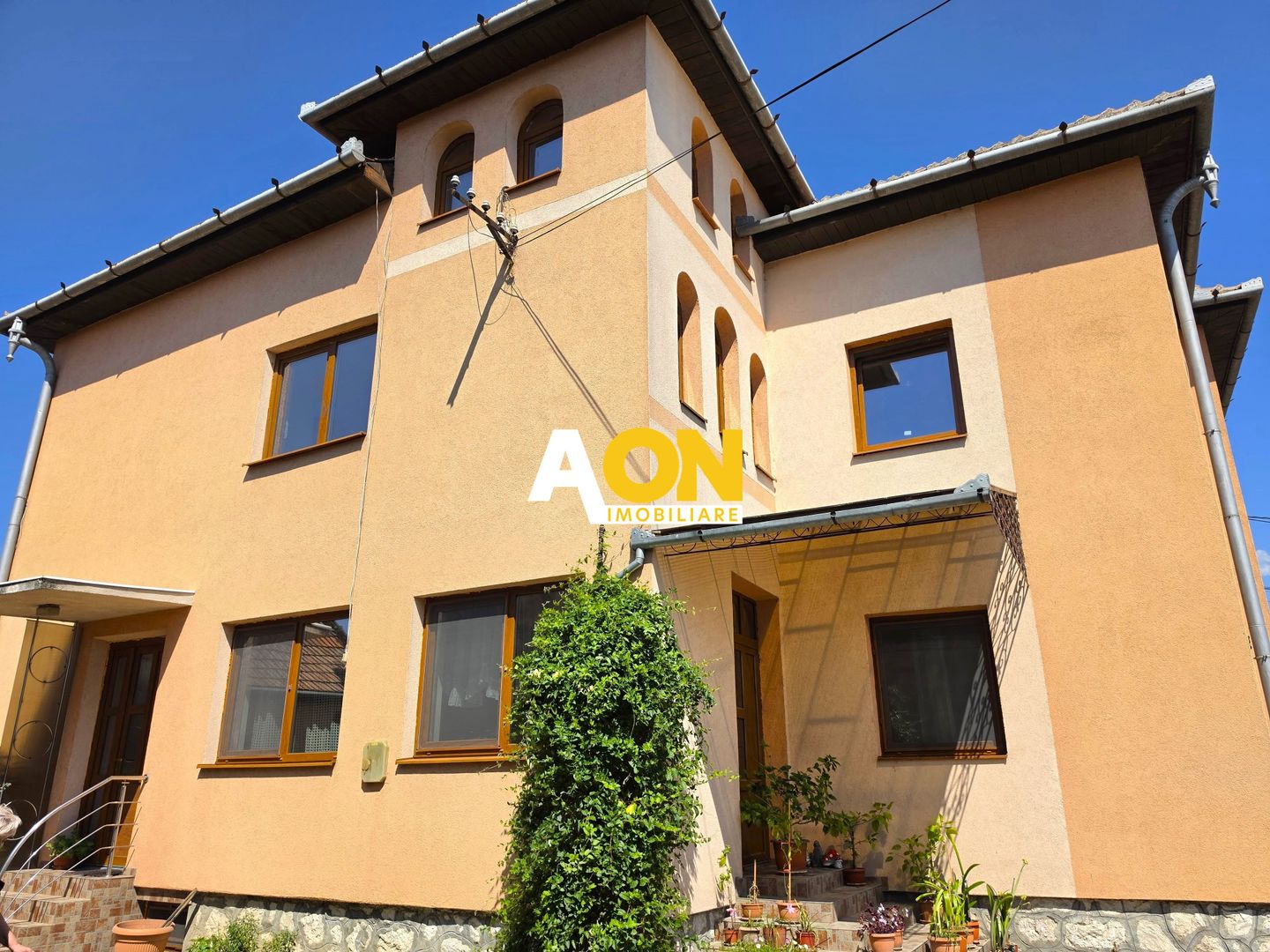 Casa 5 camere, S+P+1E, 1475 mp teren, zona Centru - Poză 2