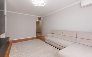 Apartament cu 4 camere spre vânzare, strada Romană, Centru - Poză 2