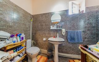 Casa foarte spatioasa cu gradina si gospodarie, Santana - Poză 14