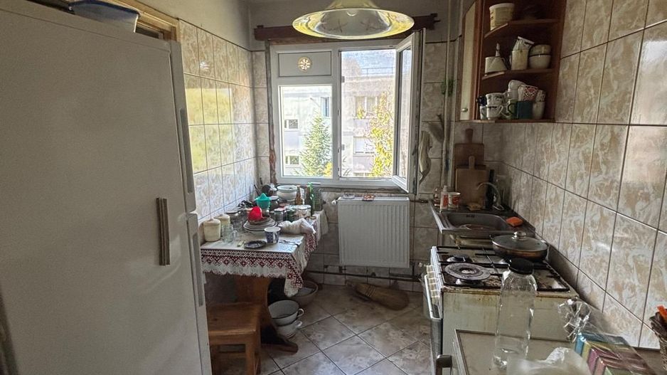 De vanzare apartament 3 camere Titan, aproape de IOR, metrou, scoala Garcia - Poză 3